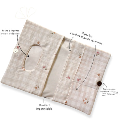 pochette à langer nomade cadeau bébé fille organisateur sac à langer vichy beige fleurs