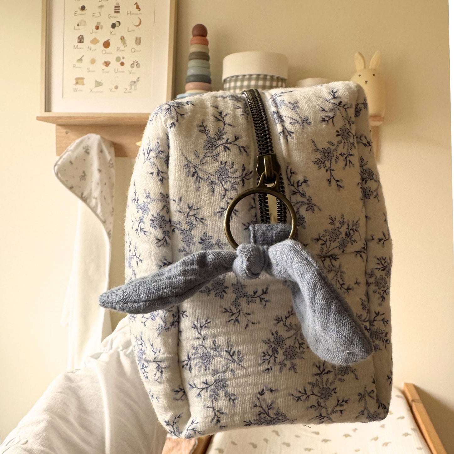 Trousse toilette adeau bébé mixte toile jouy