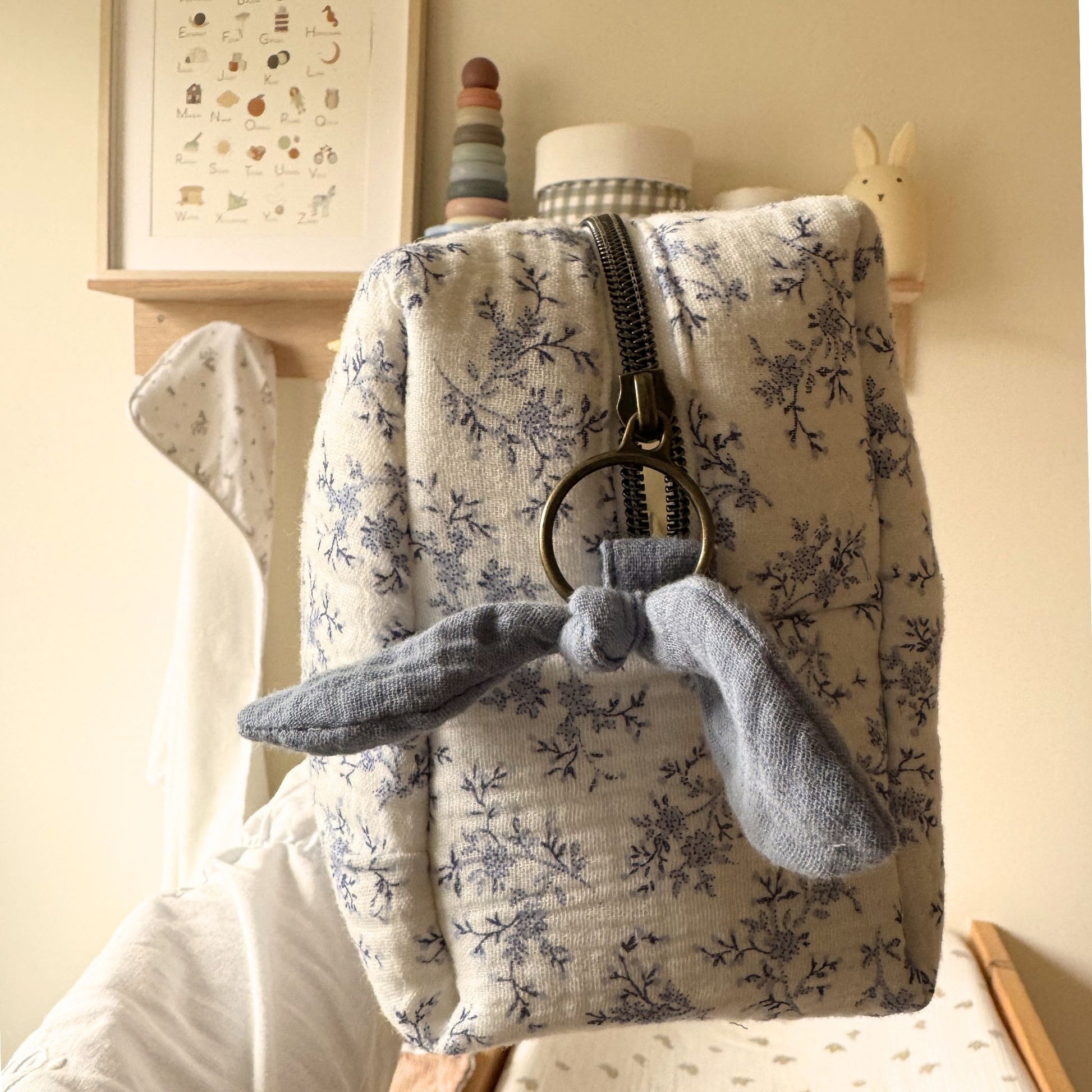 Trousse toilette adeau bébé mixte toile jouy