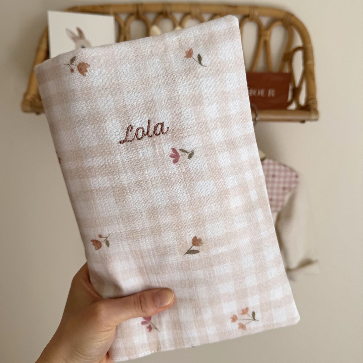 pochette à langer bébé double gaze vichy beige fleurs
